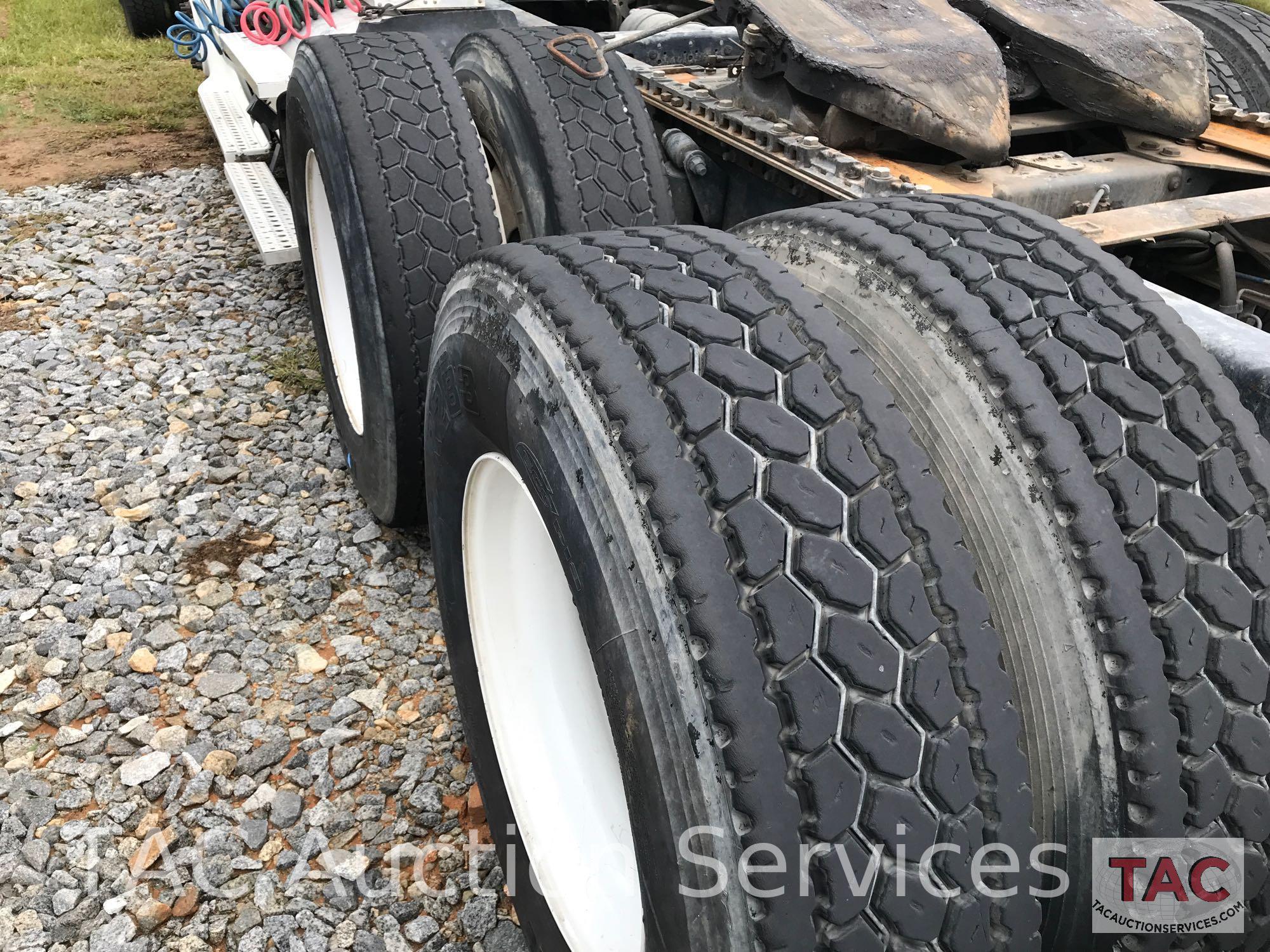 2012 Freightliner Cascadia 125