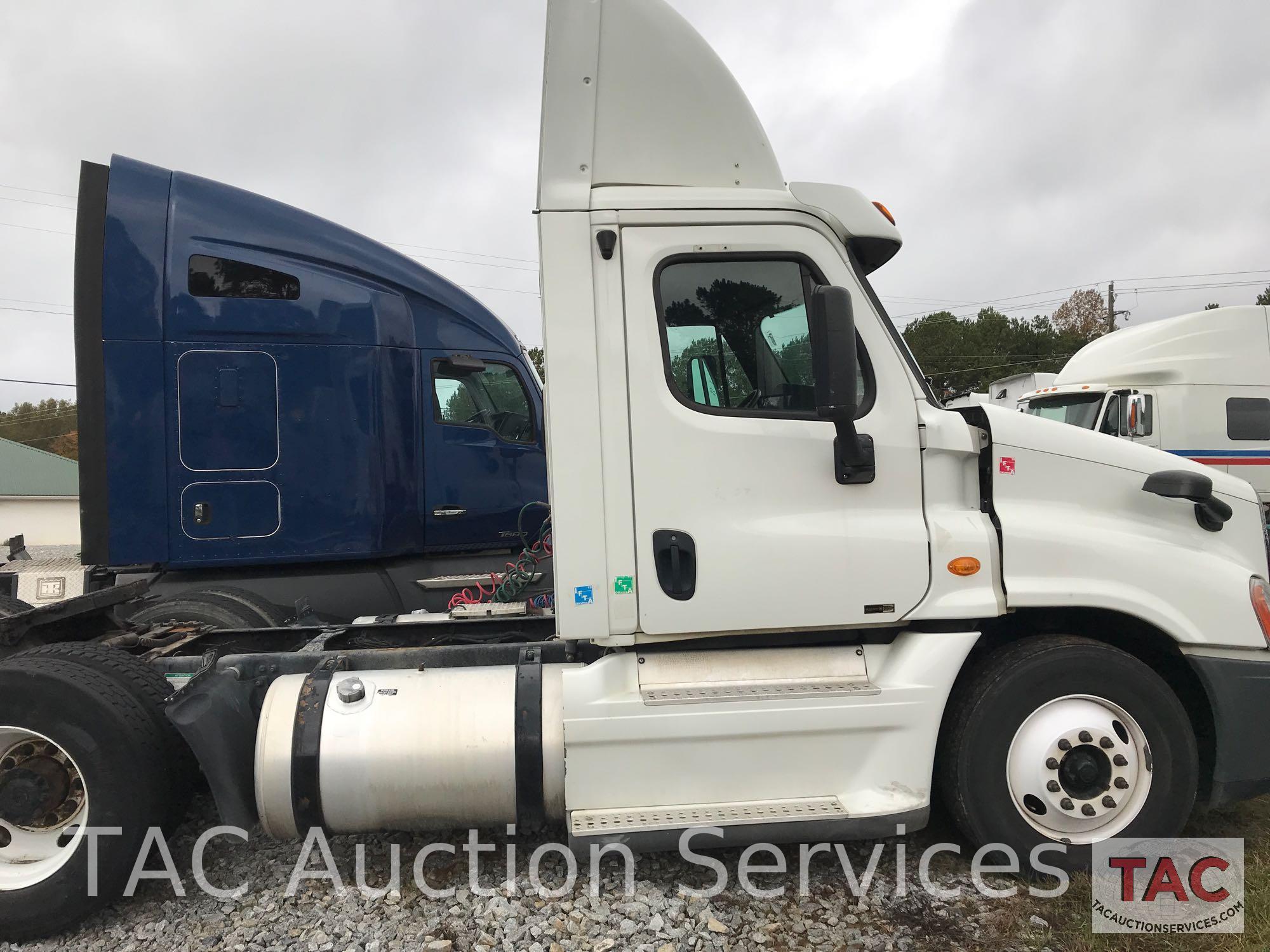 2012 Freightliner Cascadia 125