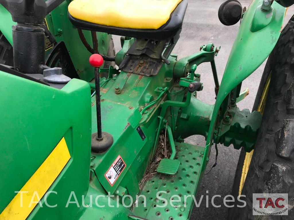 John Deere 2040