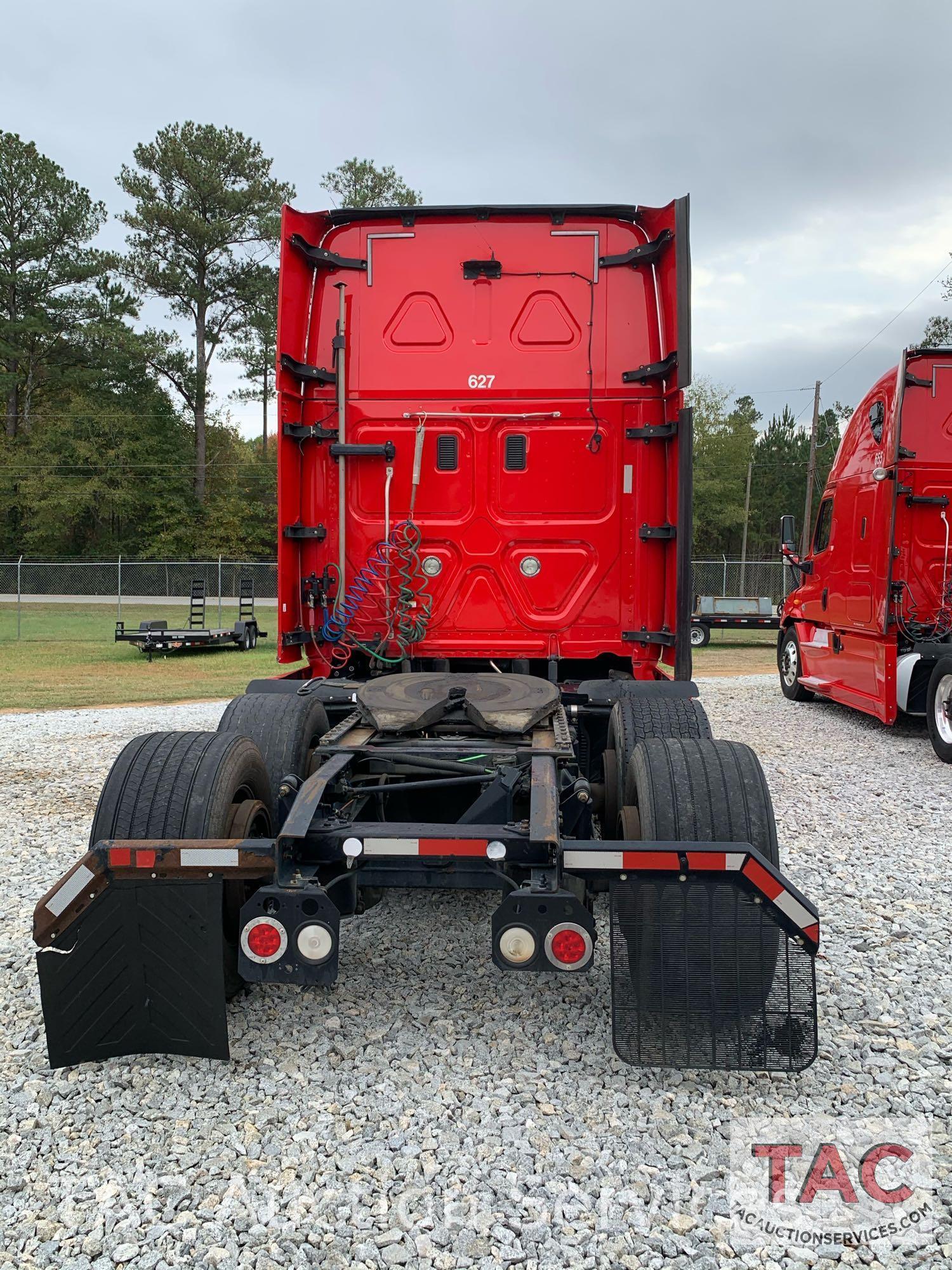 2014 Freightliner Cascadia 132