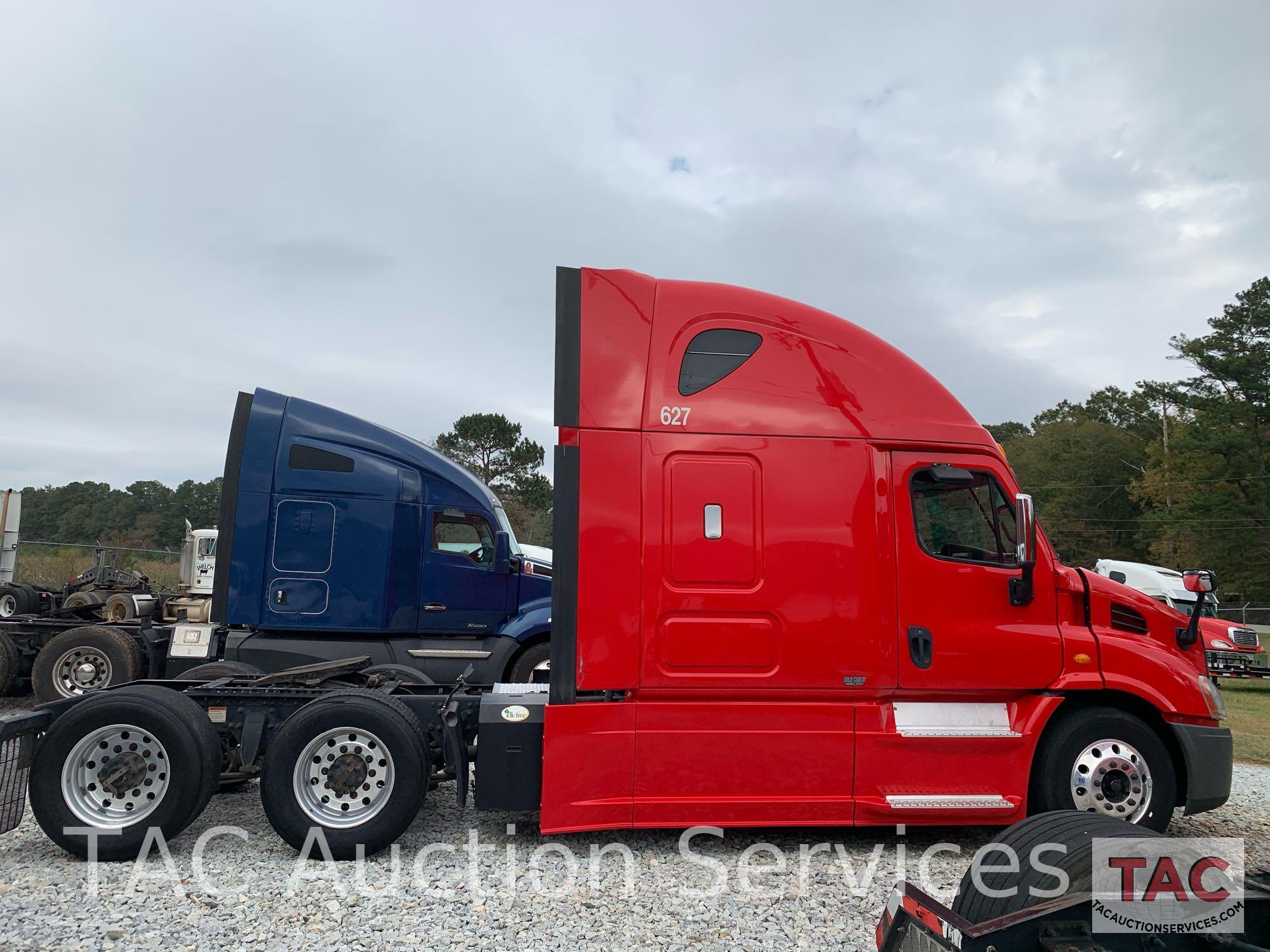 2014 Freightliner Cascadia 132