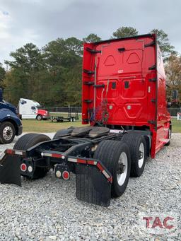 2014 Freightliner Cascadia 132