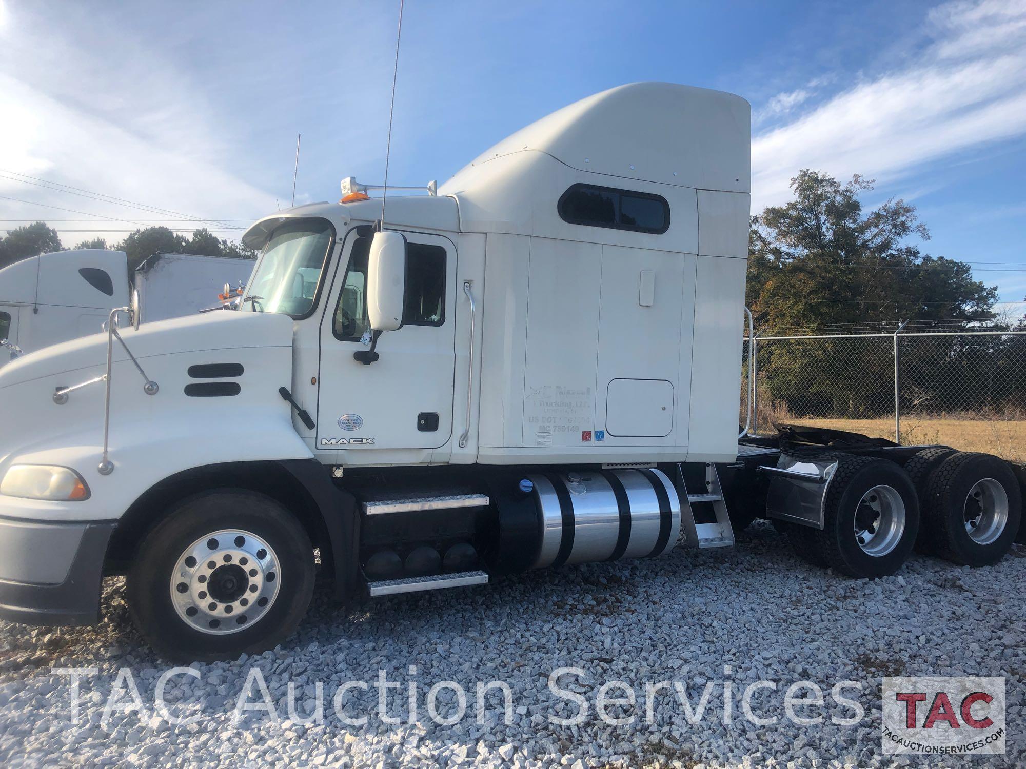 2012 Mack CXU613