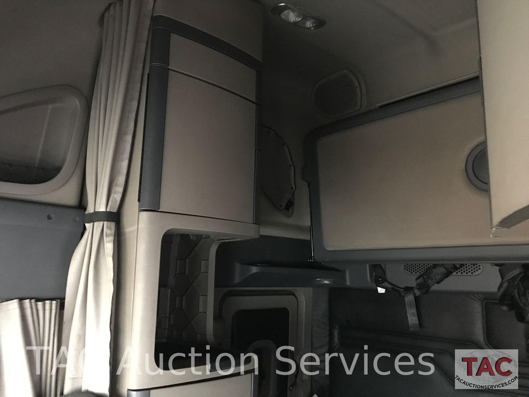 2011 Freightliner Cascadia