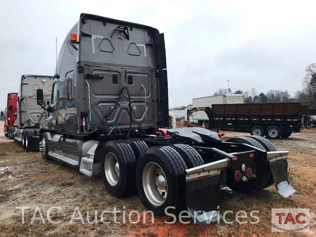 2011 Freightliner Casadia