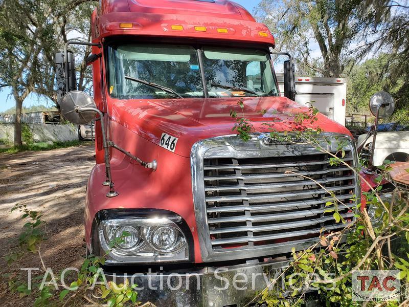 2007 Freightliner ST120