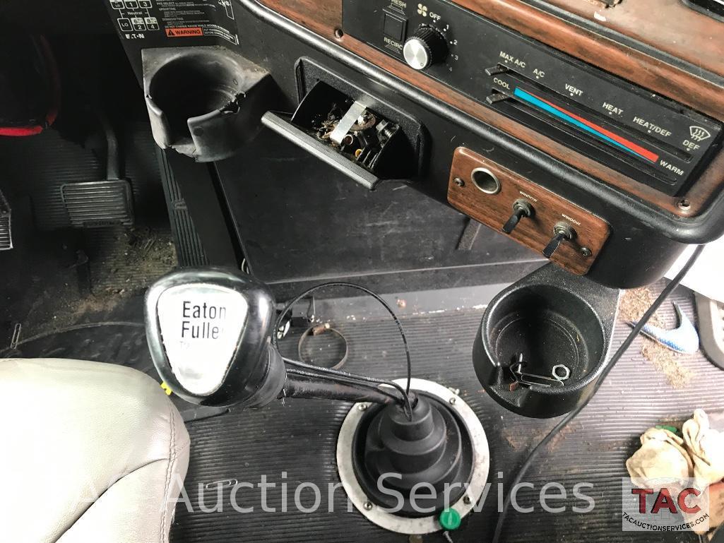 1997 Freightliner Classic FLD120