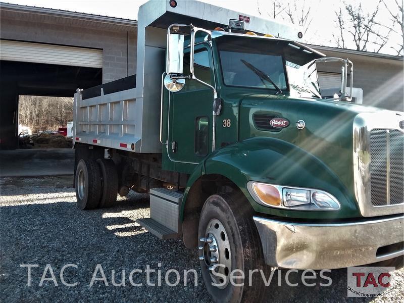 2005 Peterbilt 335