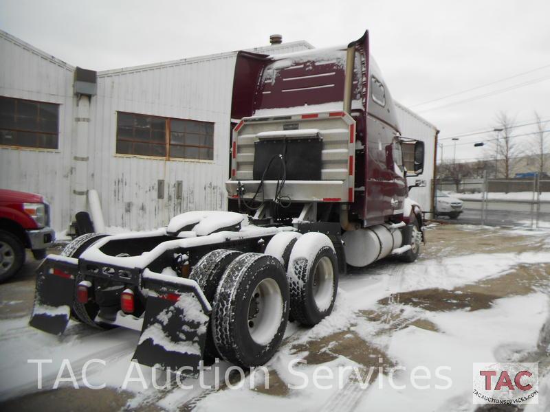 2005 Volvo VNL