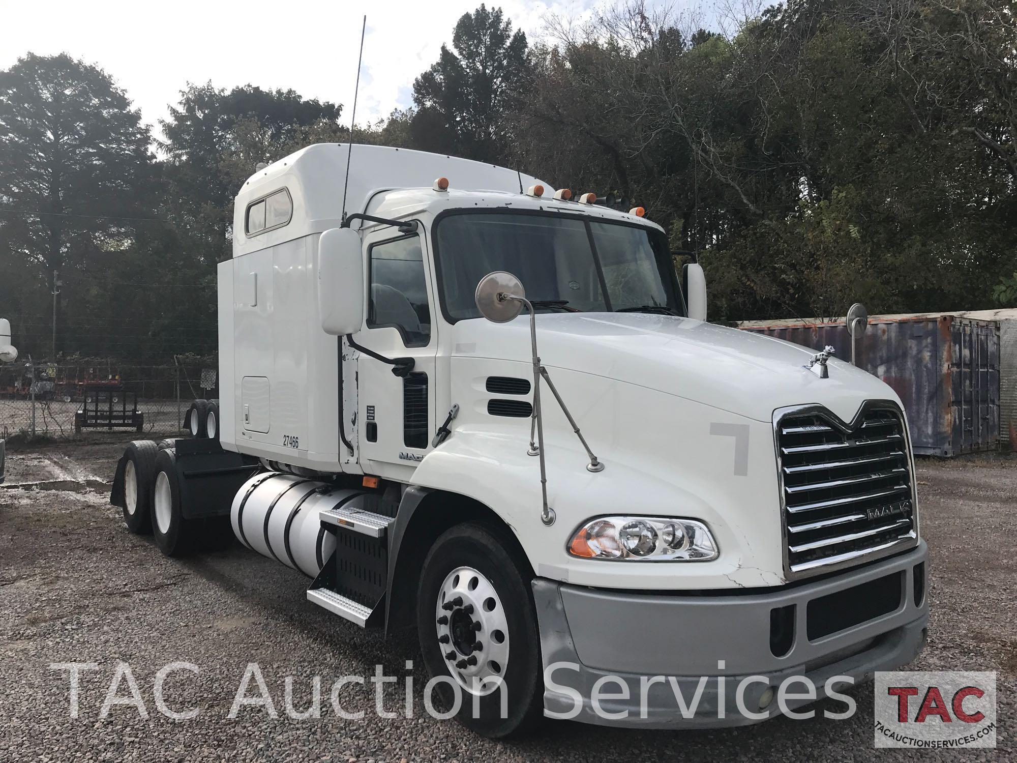 2009 Mack CXU613