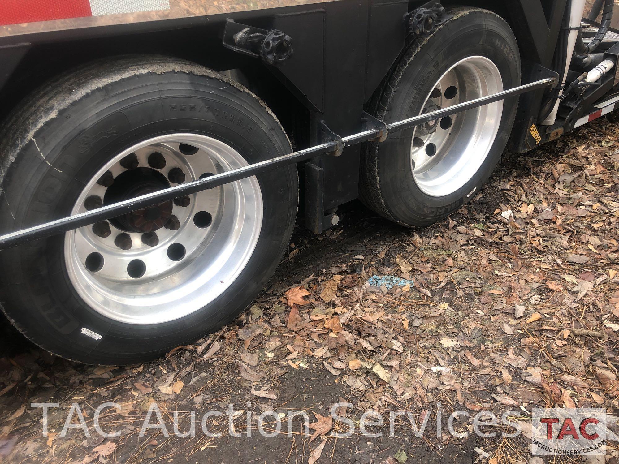 2001 Peterbilt 379 with 2001 Cottrell Trailer