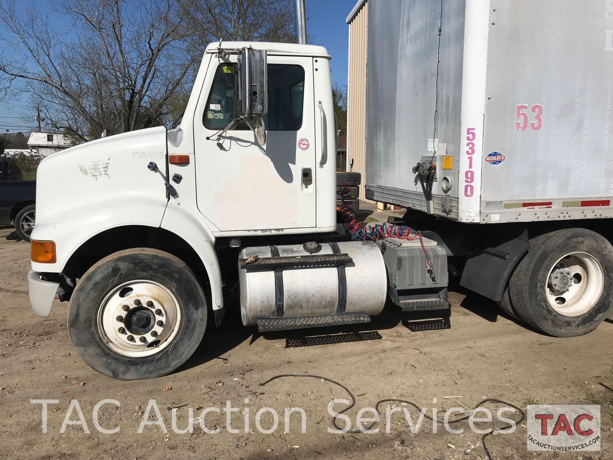 2002 International 8100 S/A