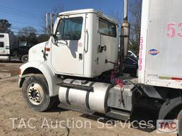 2002 International 8100 S/A