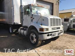 2002 International 8100 S/A