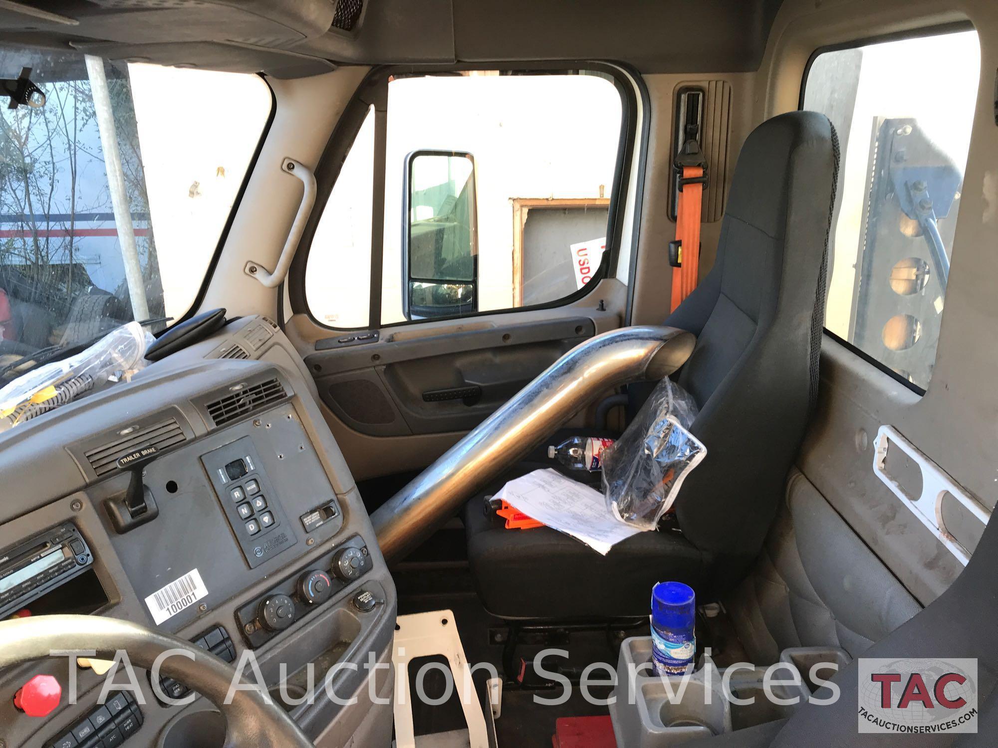 2013 Freightliner Cascadia