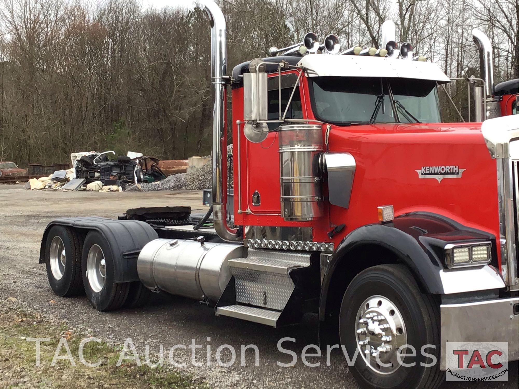 2000 Kenworth W900