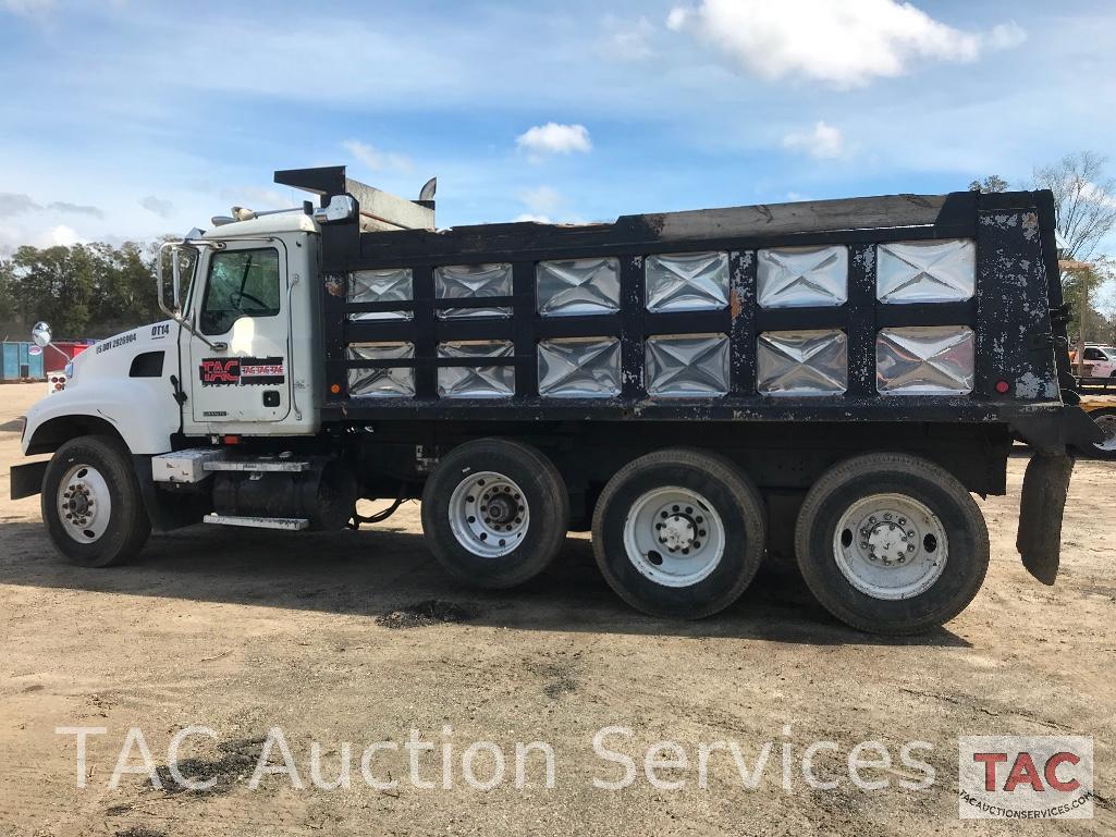 2007 Mack Granite