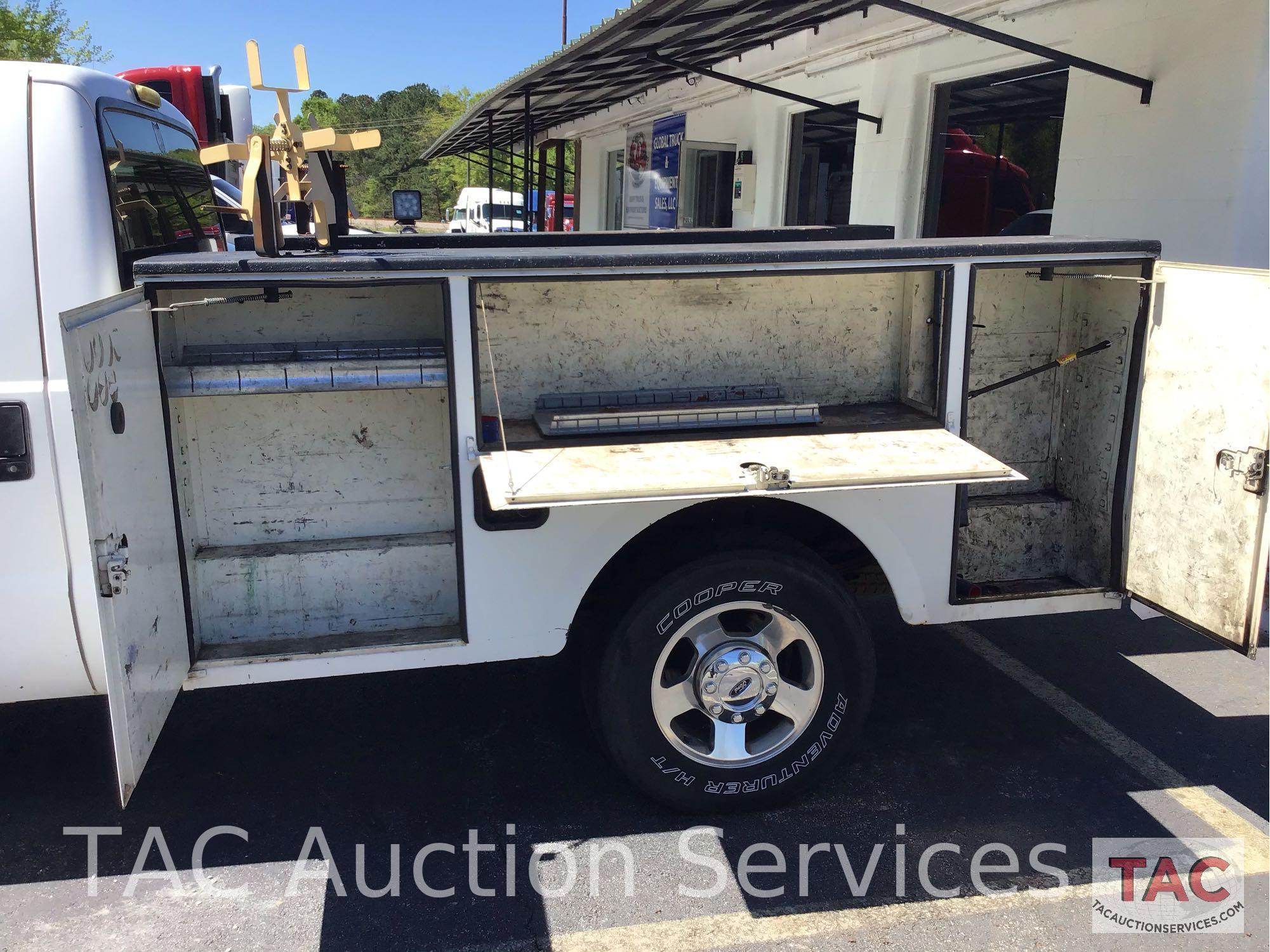 2004 Ford F250 Service Truck