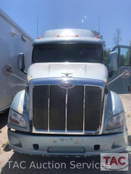 2012 Peterbilt 587