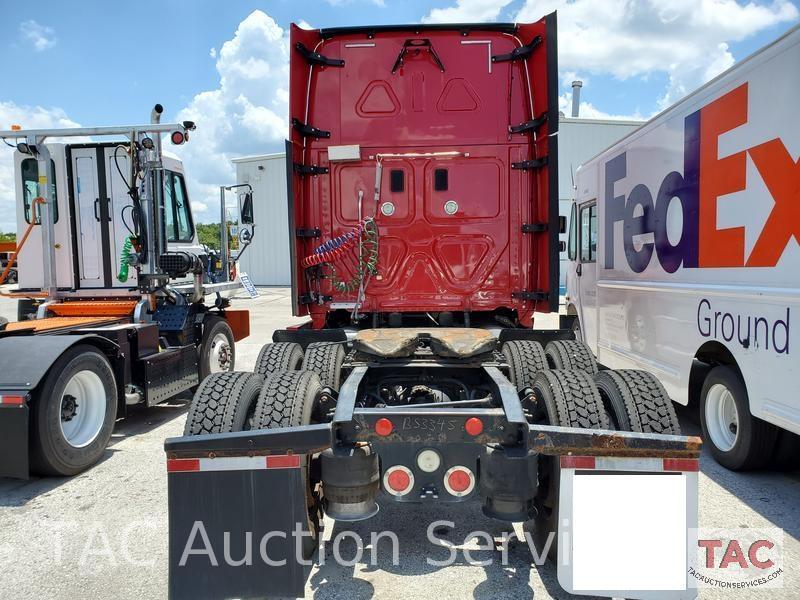 2013 Freightliner Cascadia