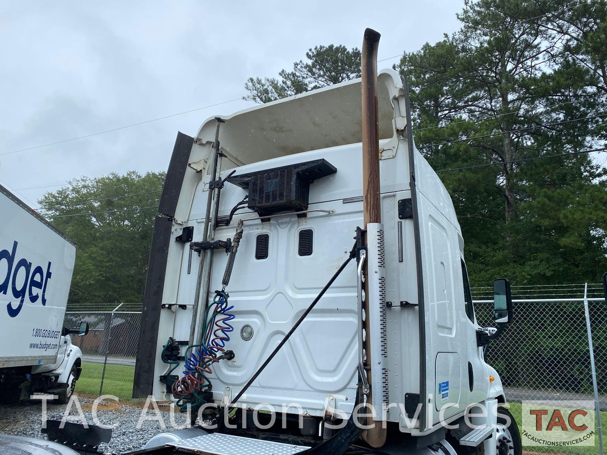 2014 Freightliner Cascadia