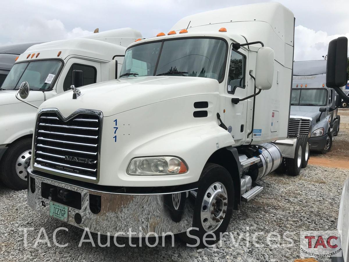 2013 Mack CXU613