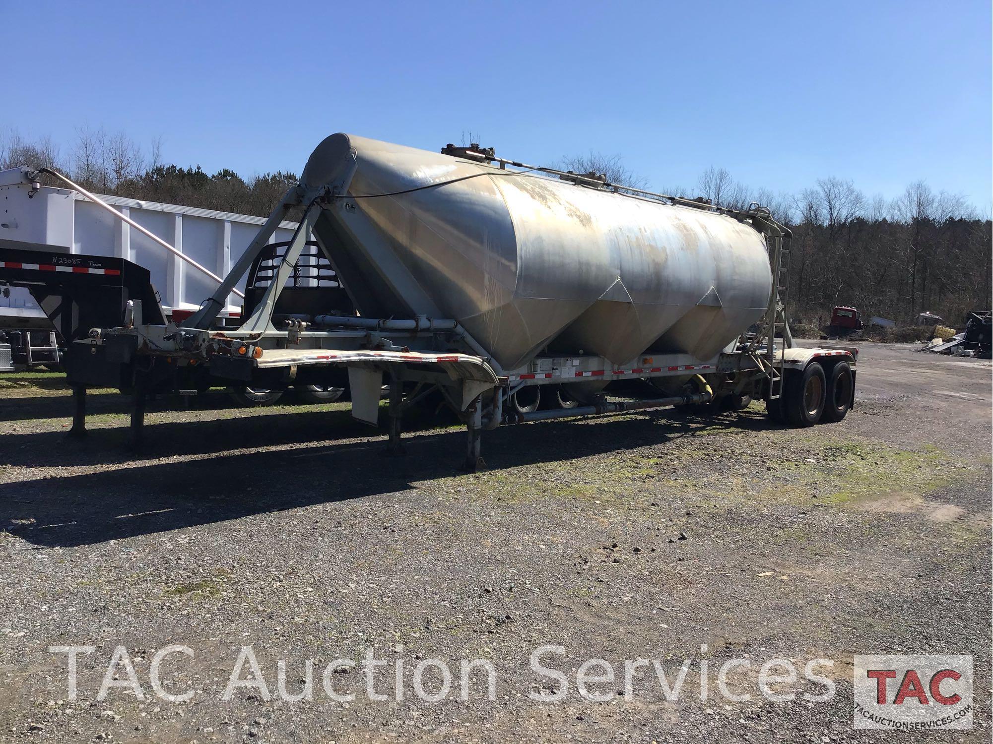 1990 Fruehauf Tanker Trailer