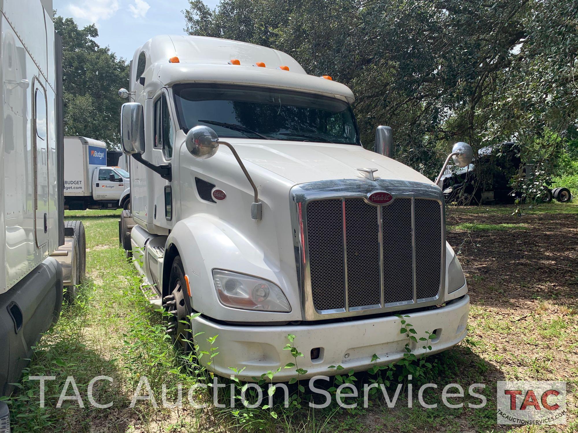 2012 Peterbilt 587