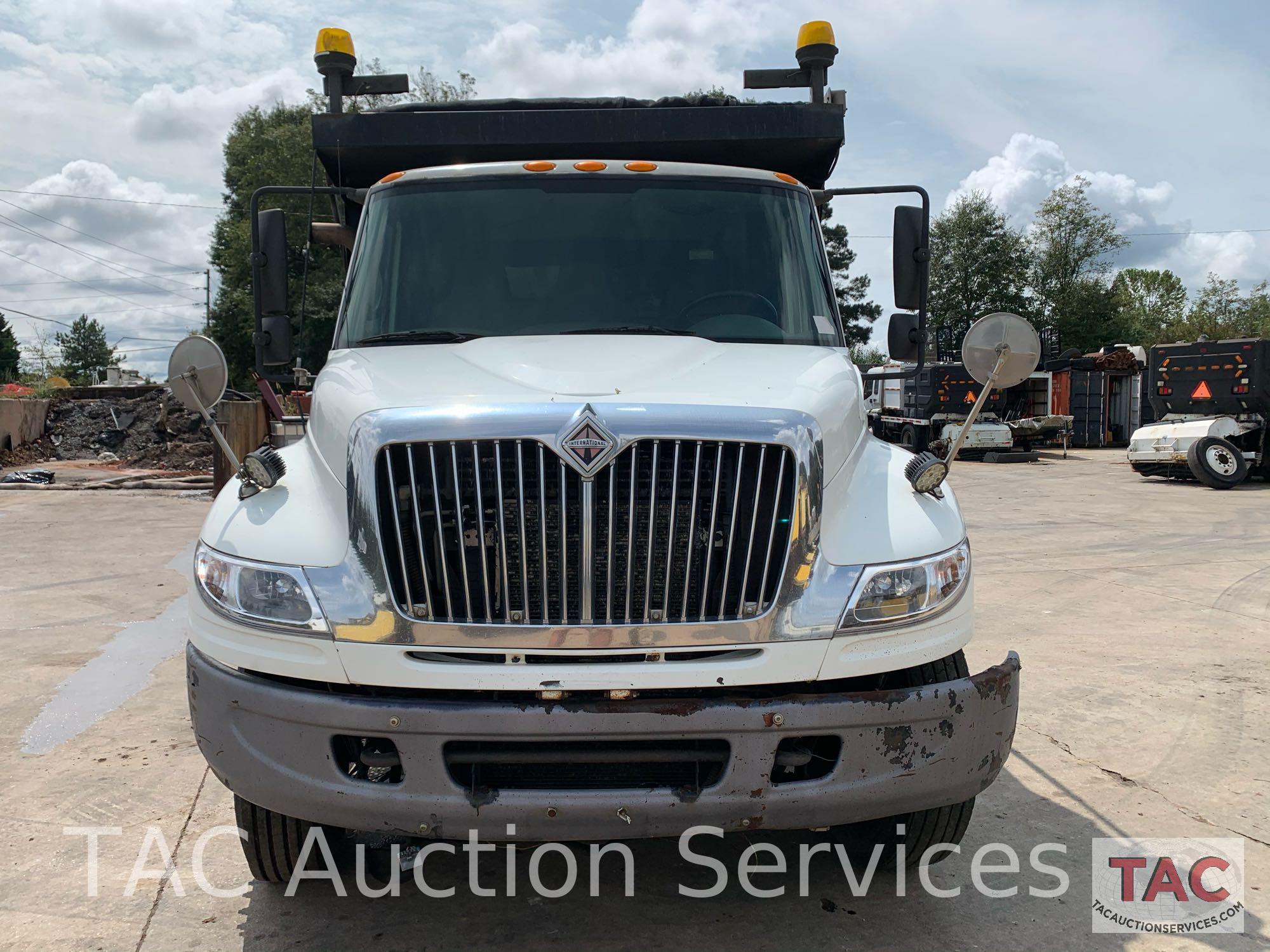 2006 International 4400 Dump Truck