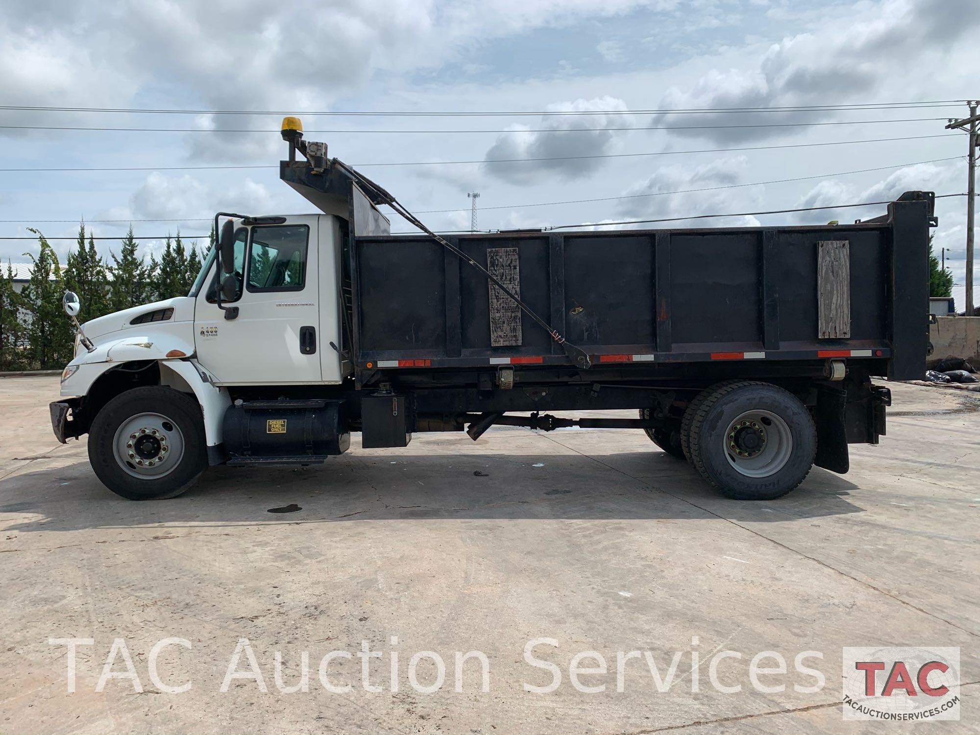 2006 International 4400 Dump Truck