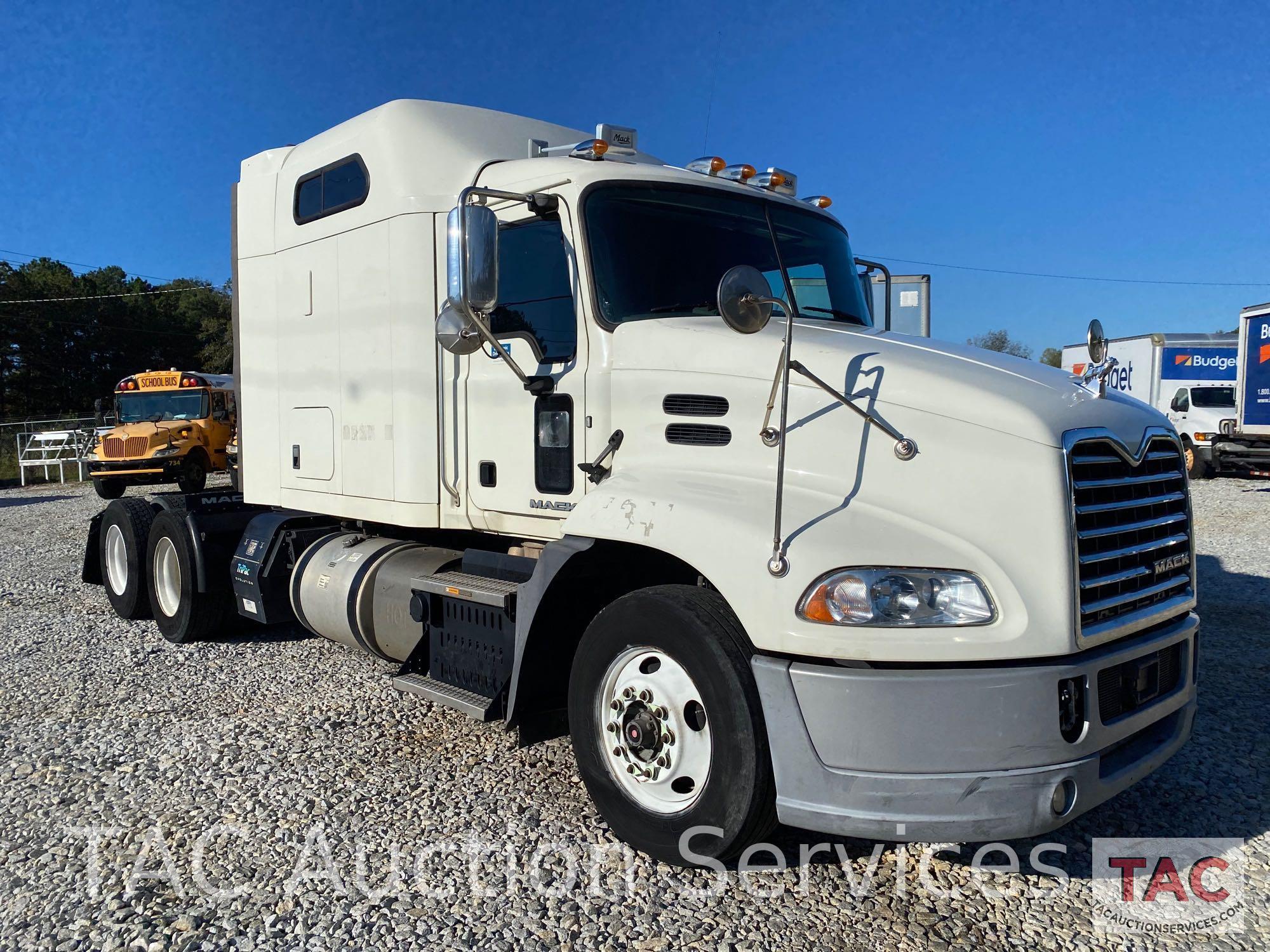 2016 Mack CXU613