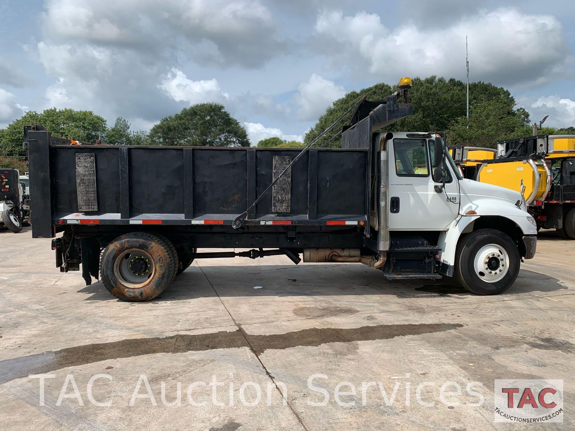 2006 International 4400 Dump Truck