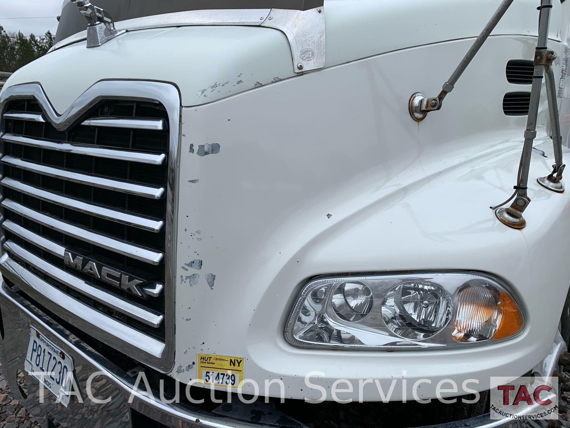 2009 Mack CXU613