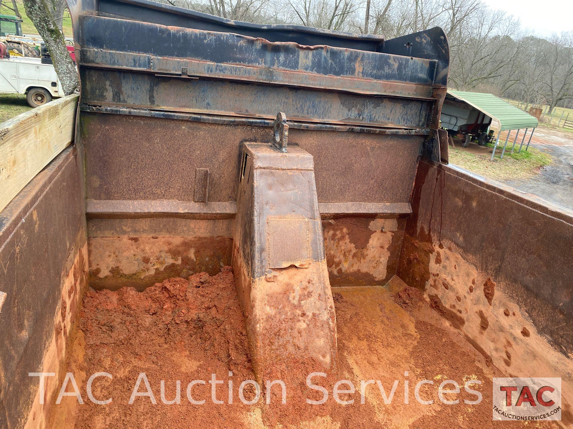 1982 Mack R688ST Dump Truck