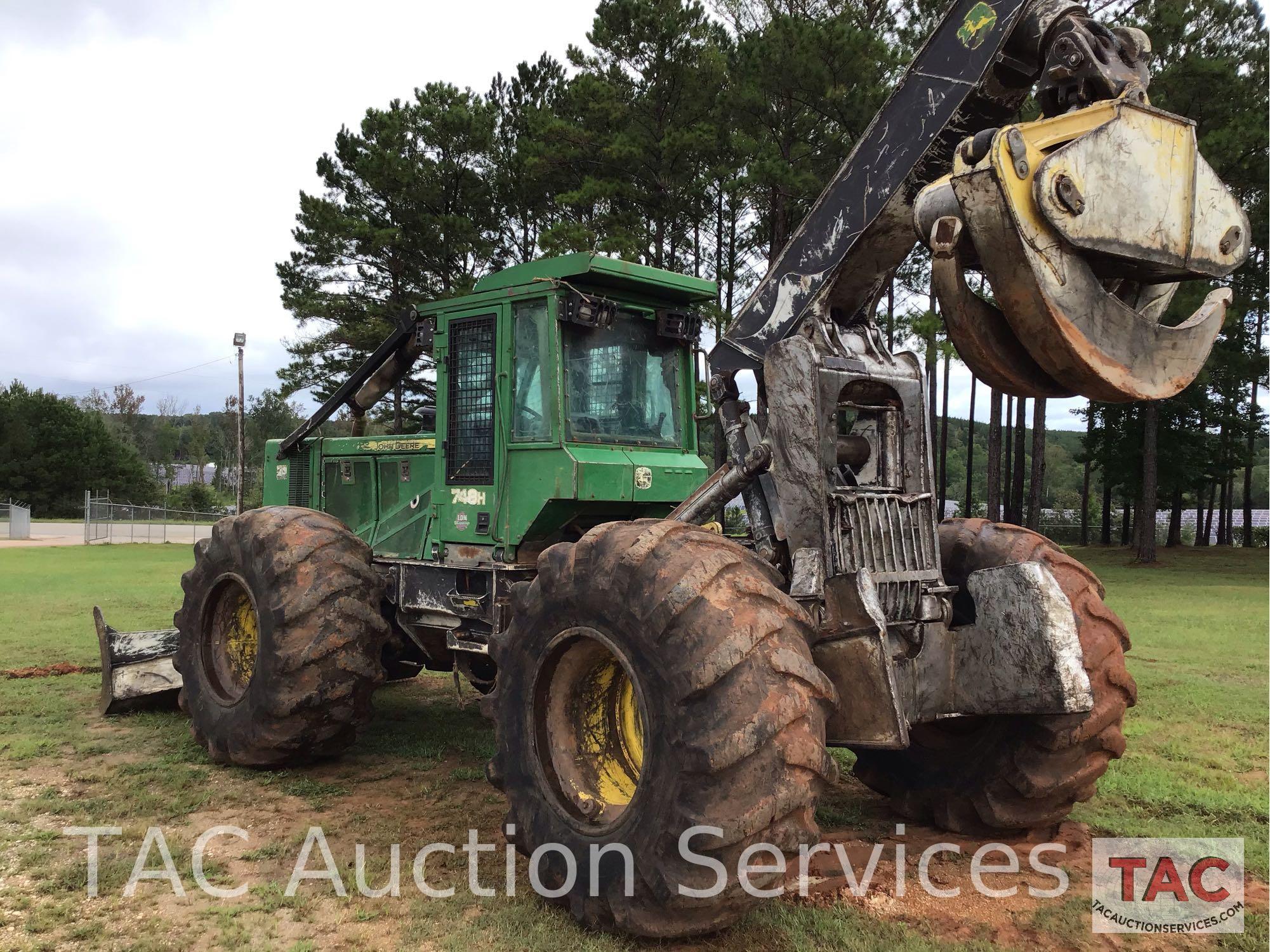 John Deere 748H Skidder