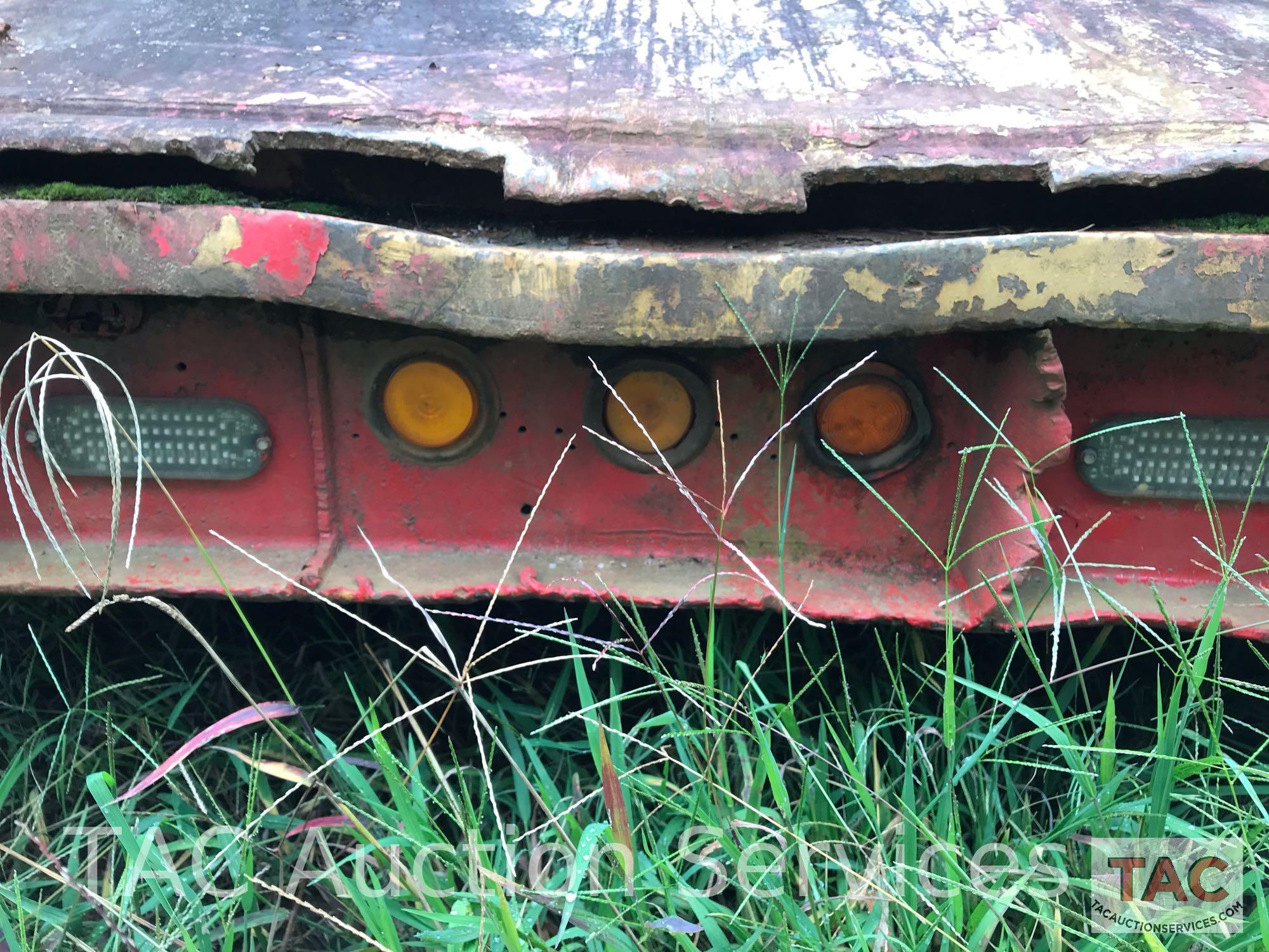 1985 Birmingham lowboy Trailer