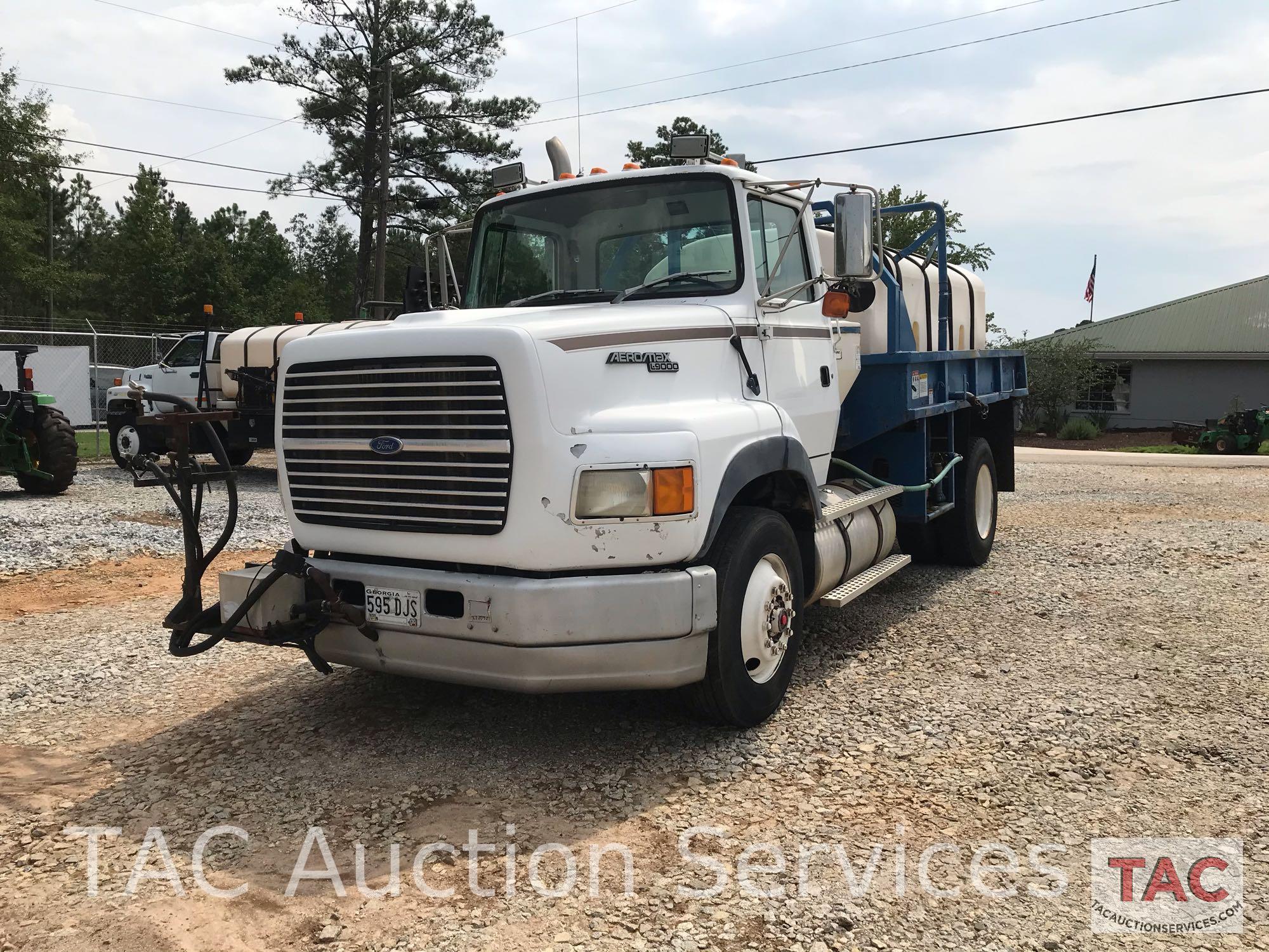 1994 Ford AeroMax L900 Water Truck