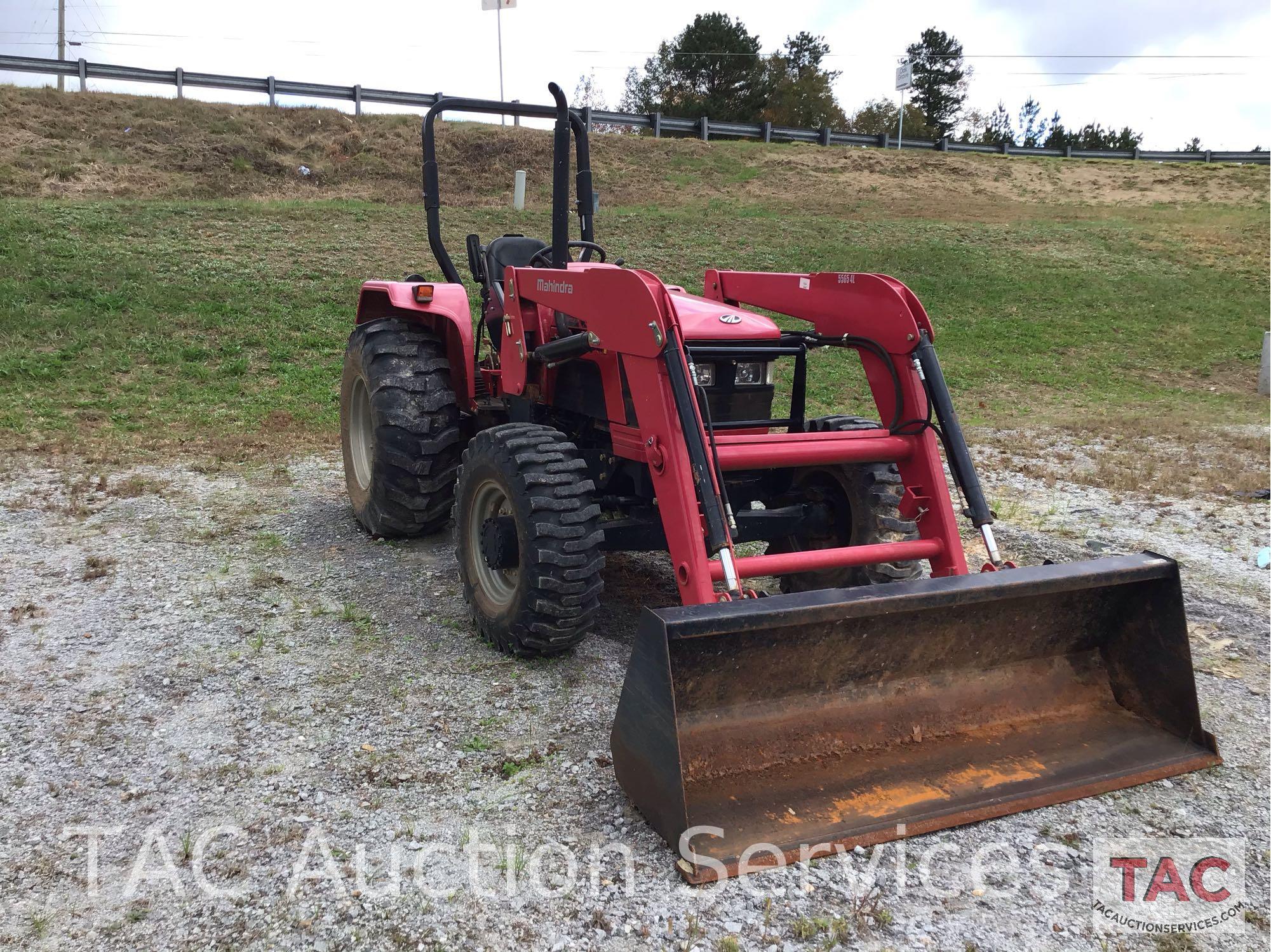 Mahindra 5555 Tractor