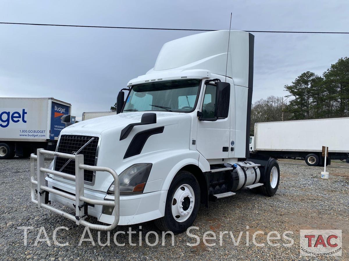 2015 Volvo VNL