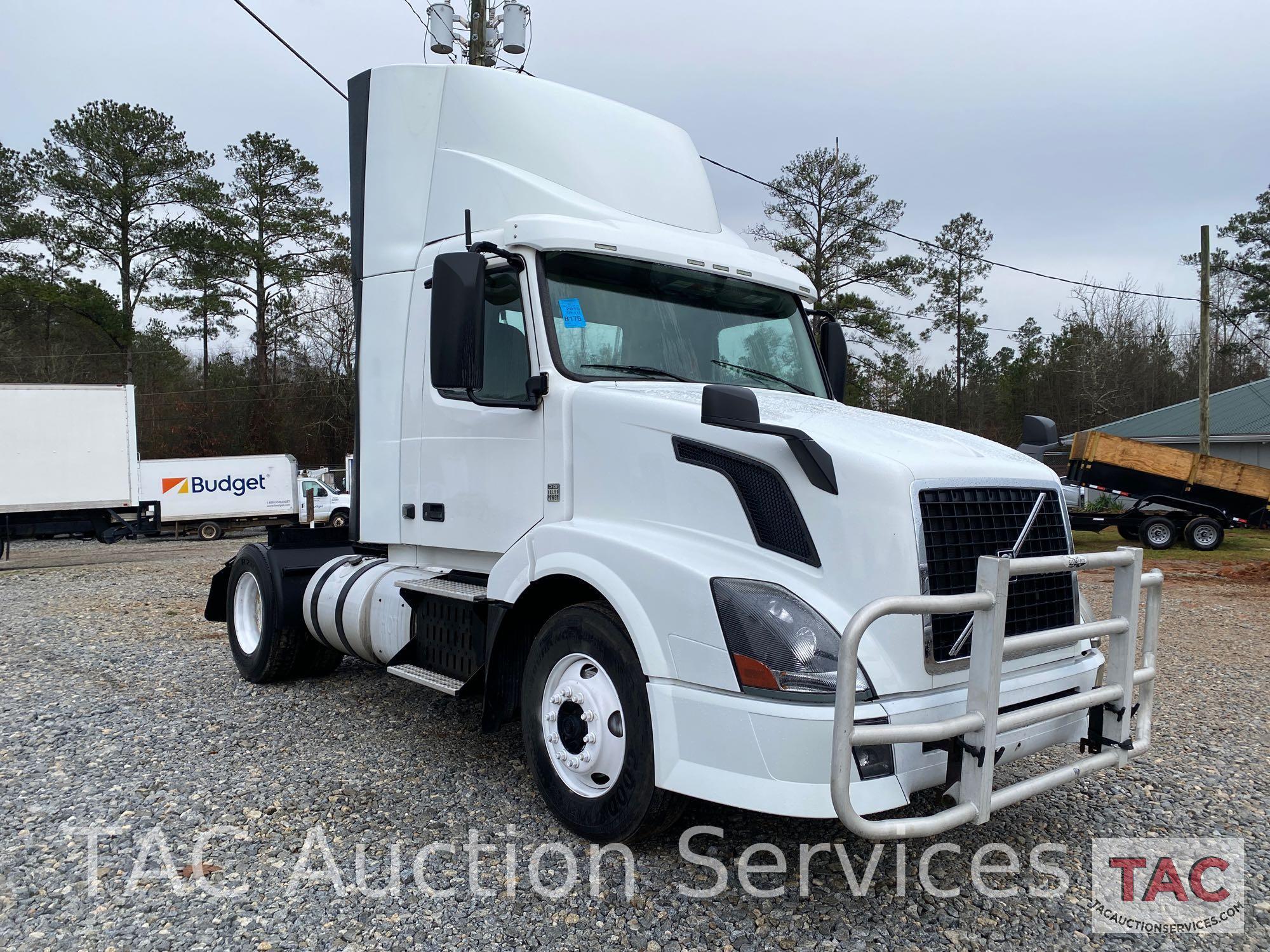 2015 Volvo VNL