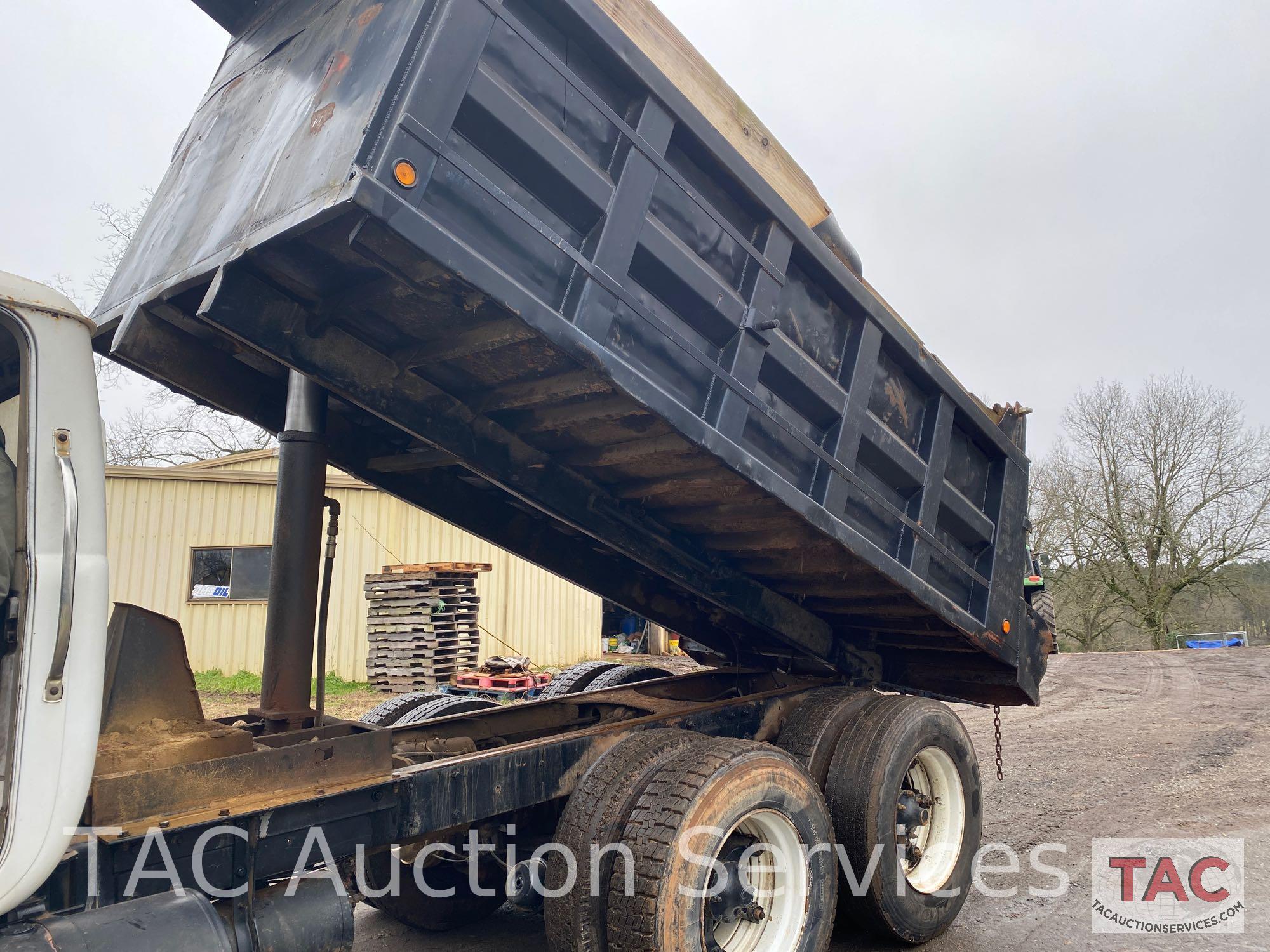 1982 Mack R688ST Dump Truck