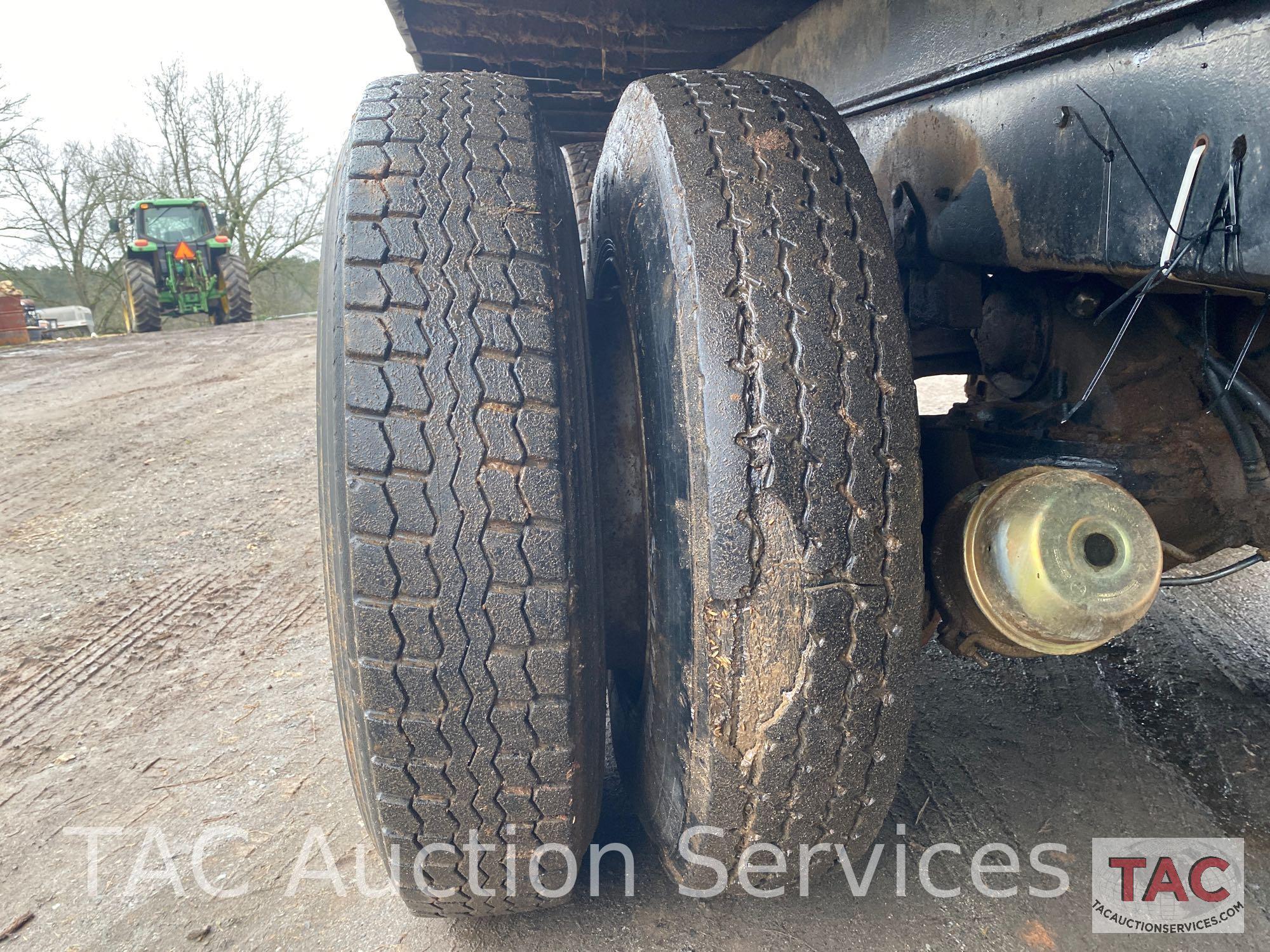 1982 Mack R688ST Dump Truck