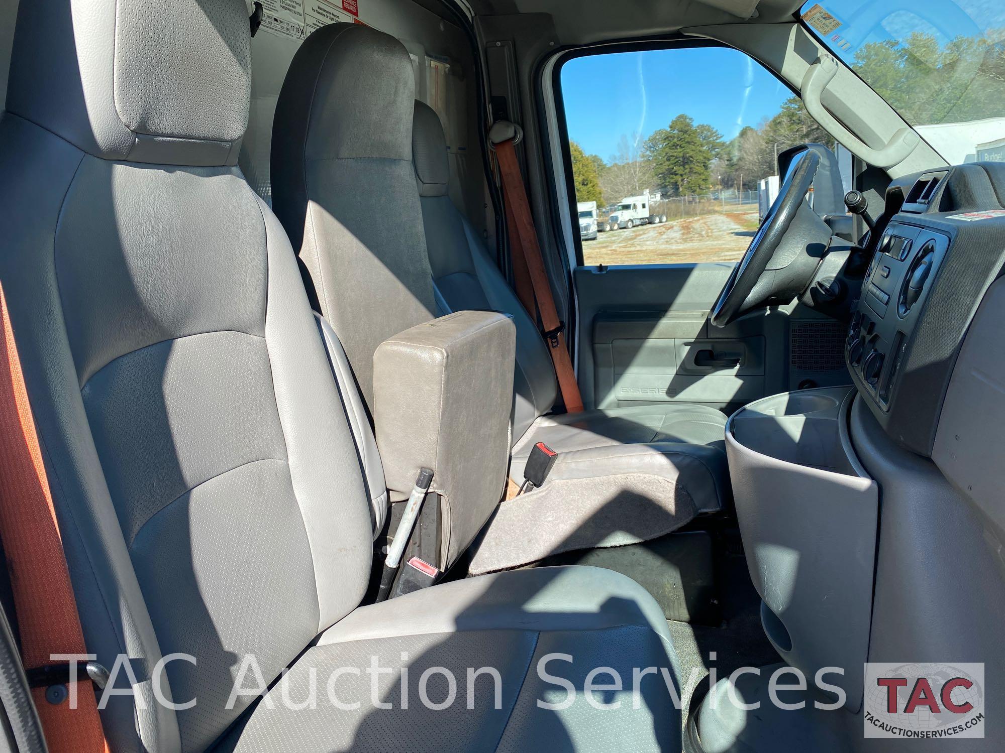 2013 Ford E-350 Box Truck