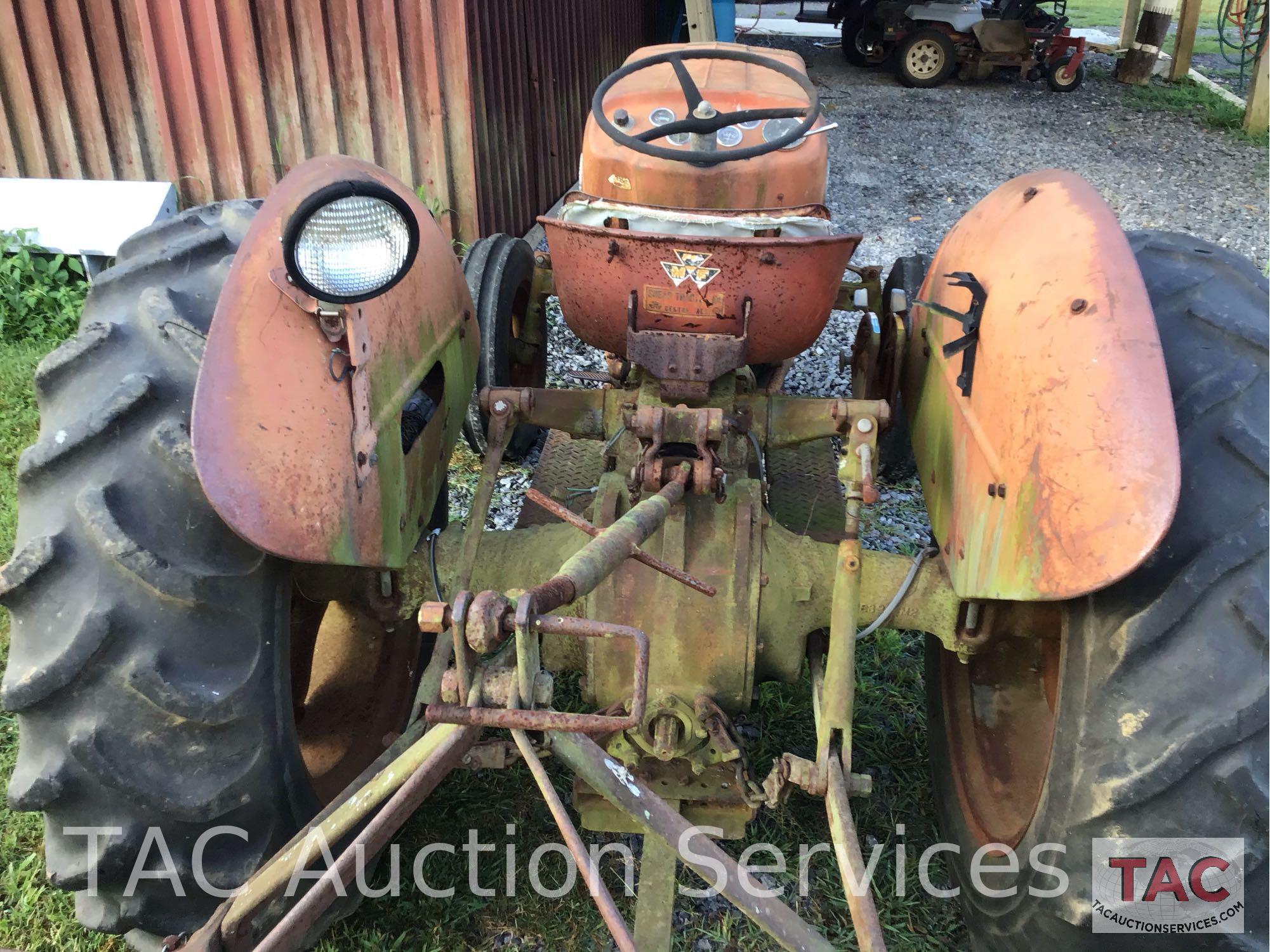 Massey Ferguson 135 Tractor