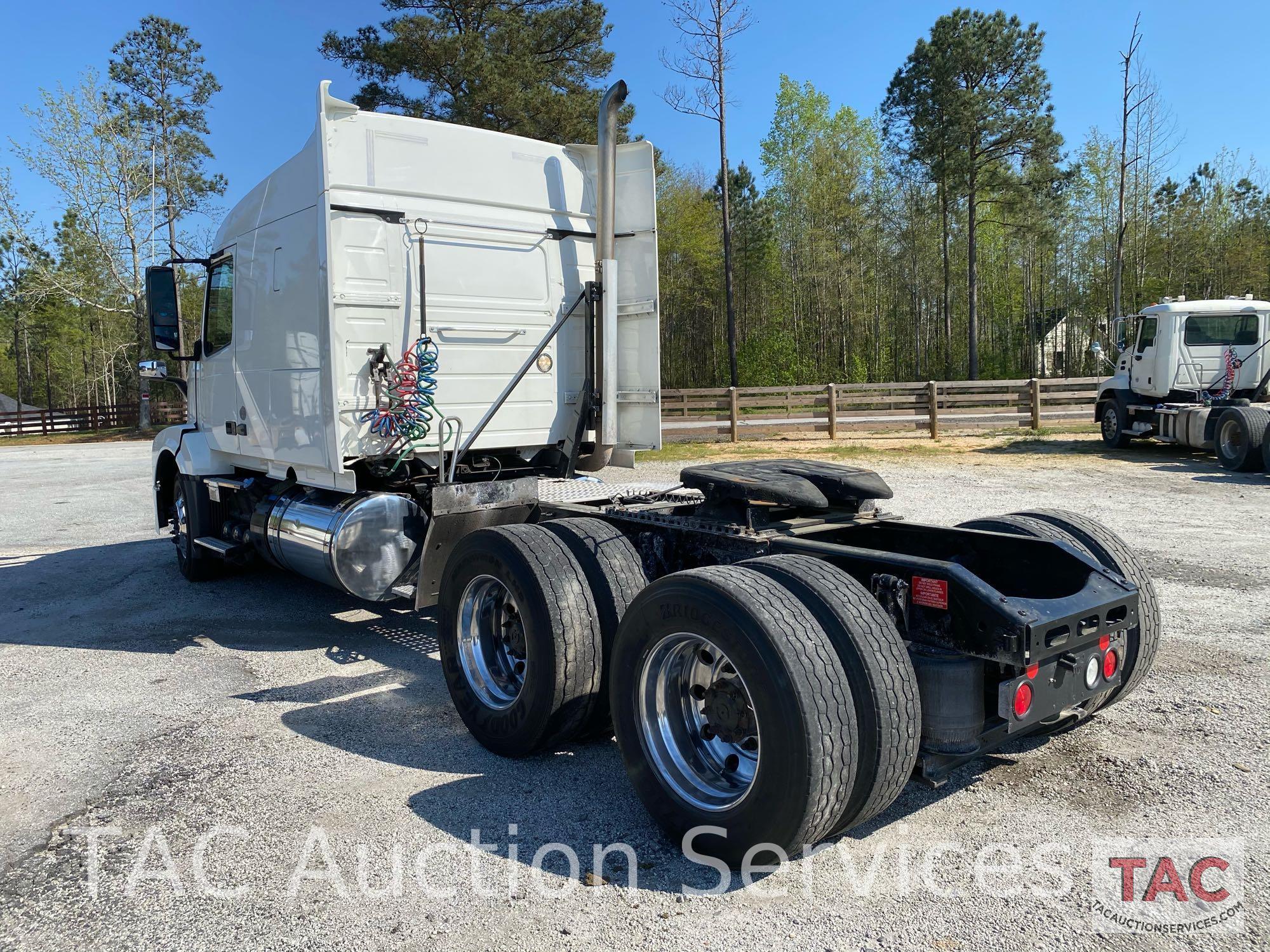 2016 Volvo VNL