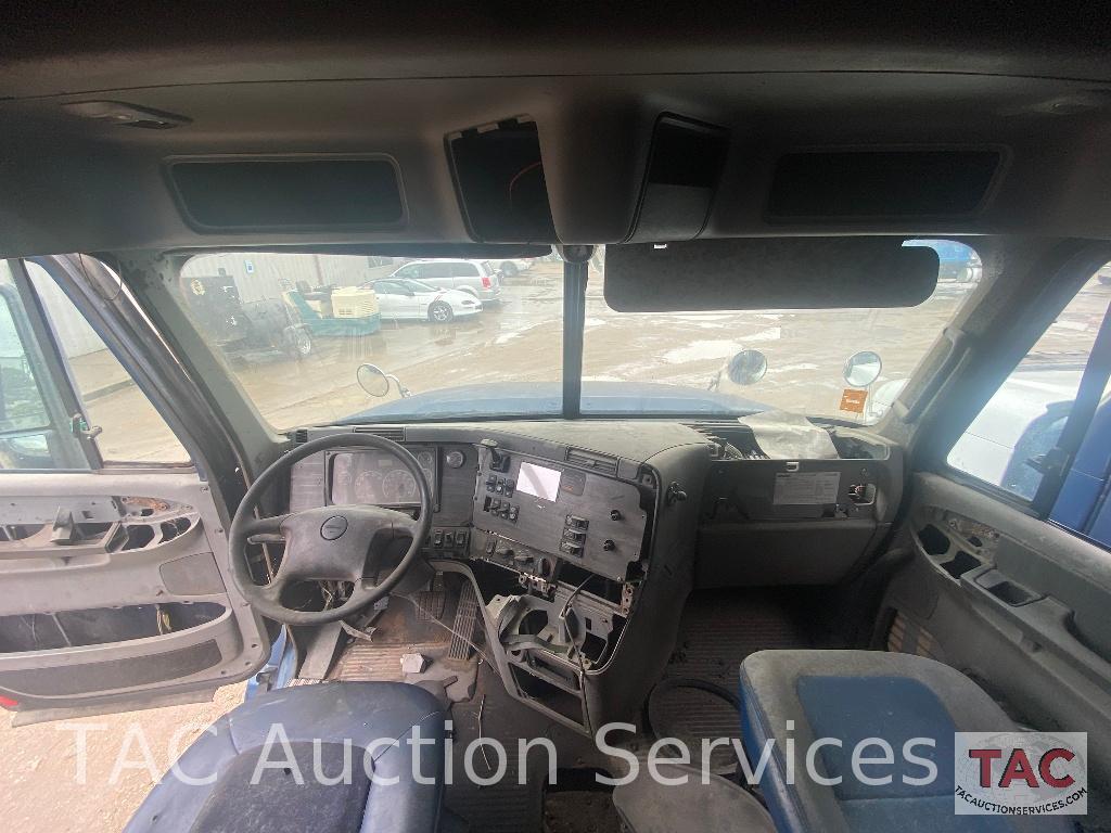 2007 Freightliner Columbia