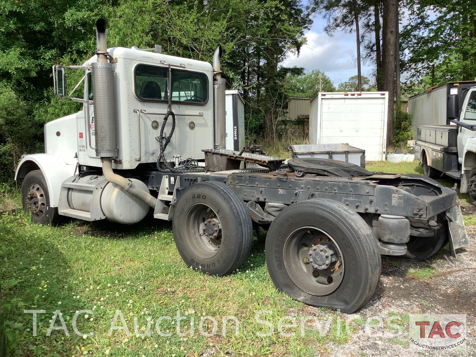 2004 Peterbilt 378