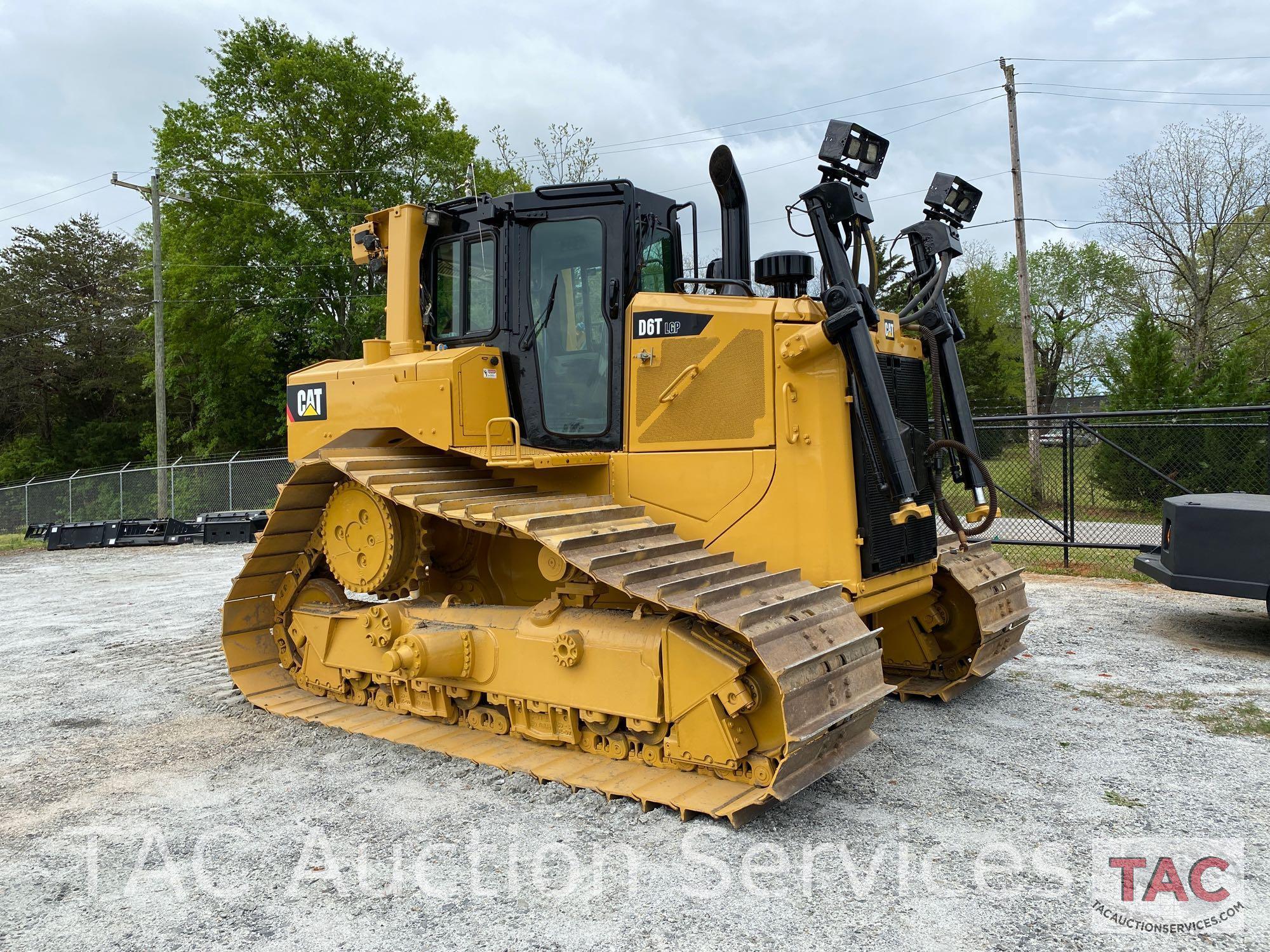 2015 CAT D6T LGP High Track Dozer