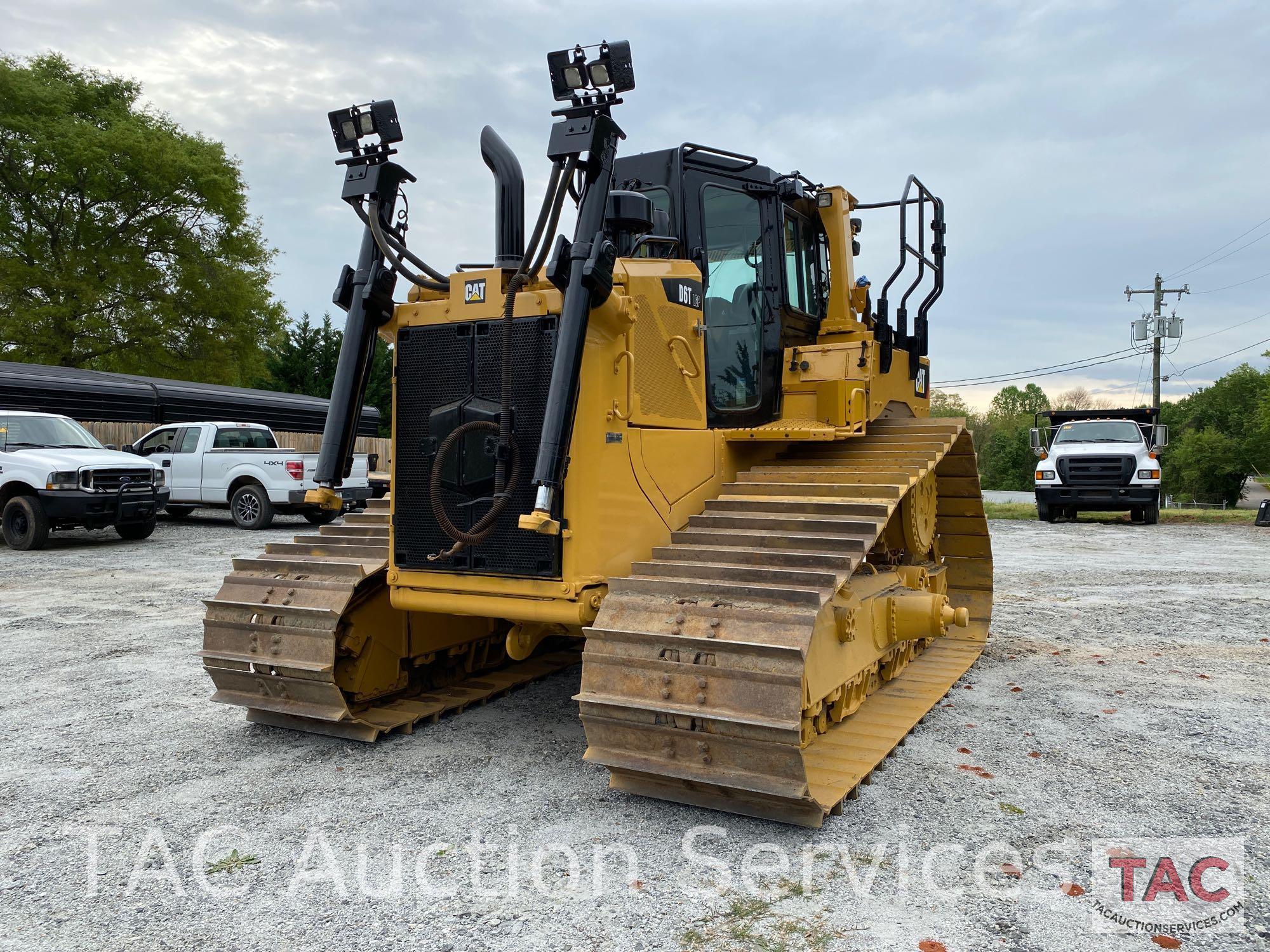 2015 CAT D6T LGP High Track Dozer