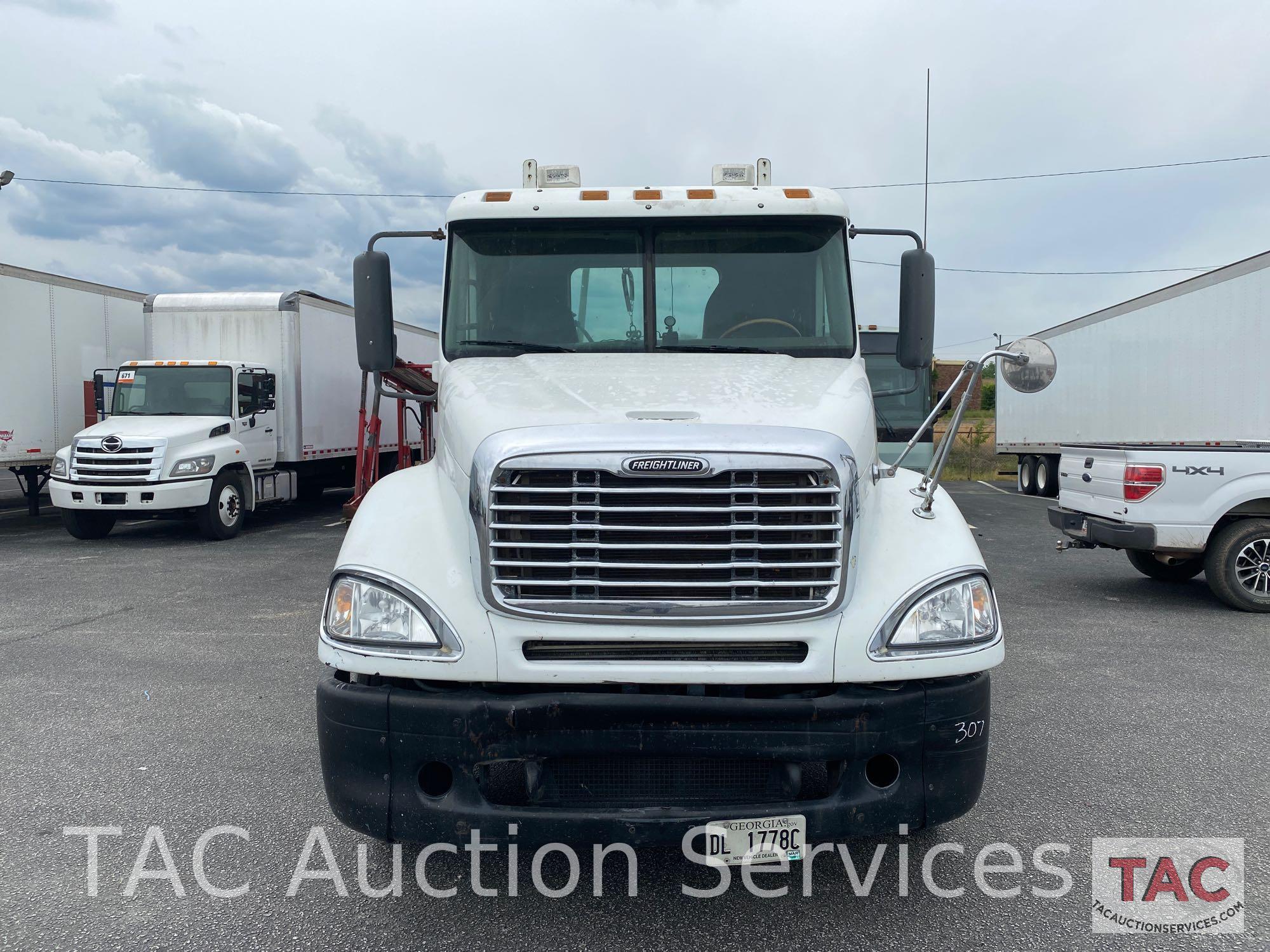 2007 Freightliner Columbia